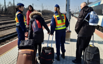 Több mint kilencezren érkeztek szombaton Ukrajnából
