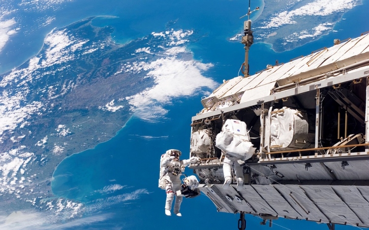 Három űrhajóst indítottak el a Nemzetközi Űrállomásra Bajkonurból