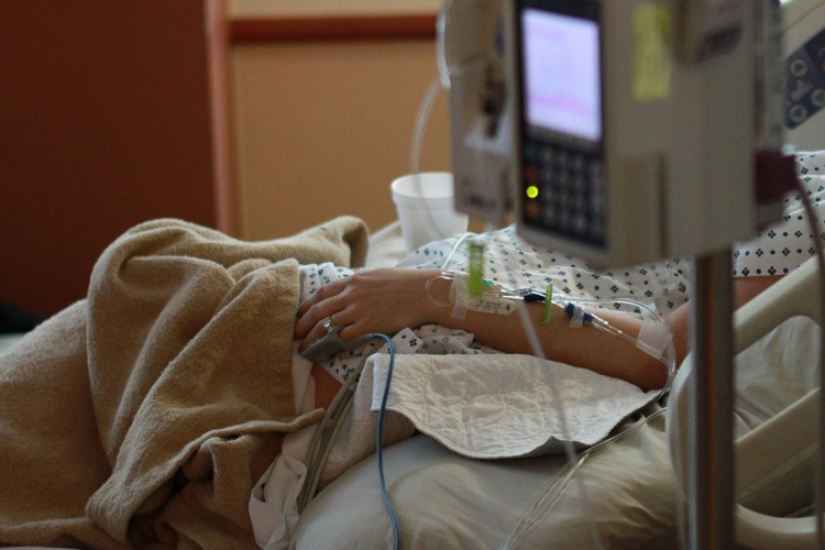 Meghalt 171 beteg, 6518 új fertőzöttet találtak Magyarországon