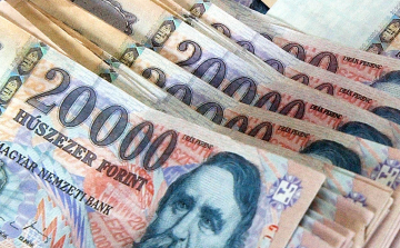 Évente 300 milliárd forint veszteséget okoz Magyarországon a hamisítás