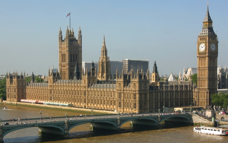 Milliárdokba kerülhet és évtizedekig tarthat a brit parlament tatarozása