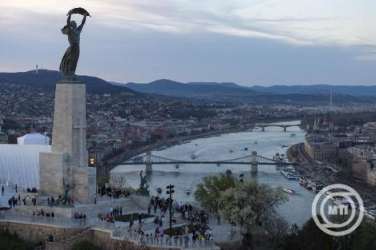Szallas.hu: tavasszal Budapest, nyáron Siófok a legnépszerűbb hazai úti cél