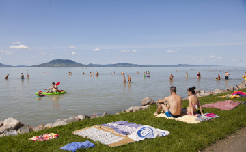 Belefulladt egy 19 éves fiú a Balatonba