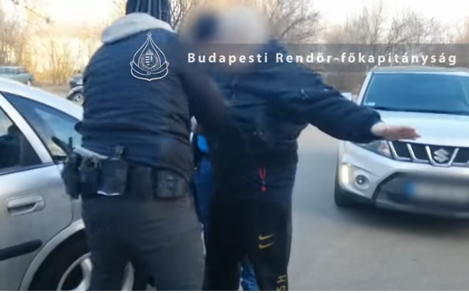 Notórius csalót fogtak el a rendőrök