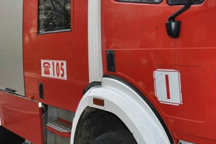 Közel ötszáz diákot menekítettek ki egy debreceni kollégiumból