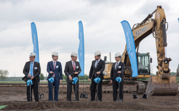 11 milliárdos autóalkatrész-üzem építését indította el Debrecenben a német thyssenkrupp